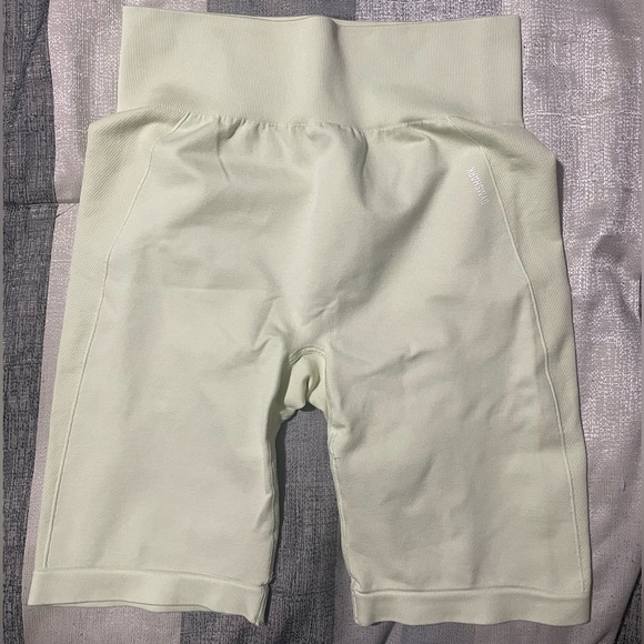 Gymshark Flex Shorts - Picture 2 of 3